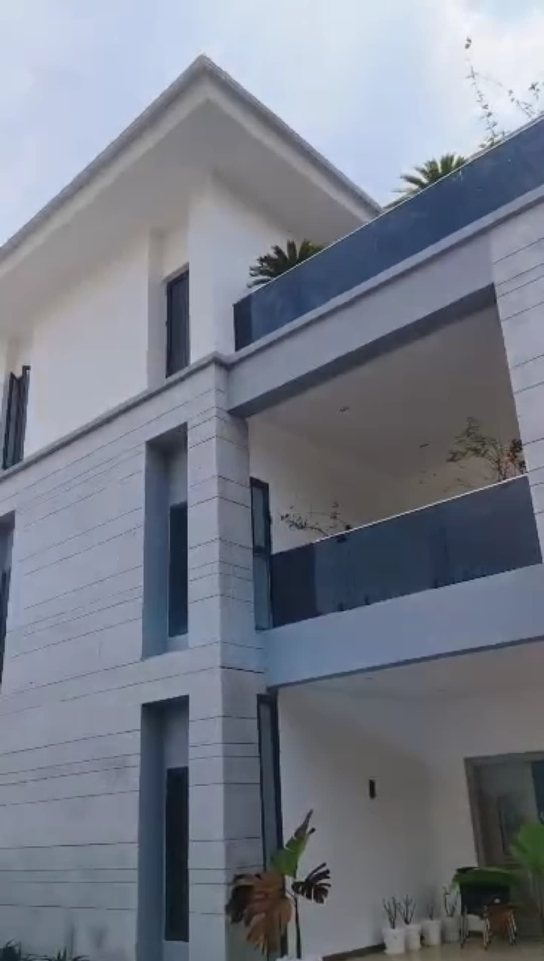 7 bed room mansion with a fully smart home automated for sale - Image 3