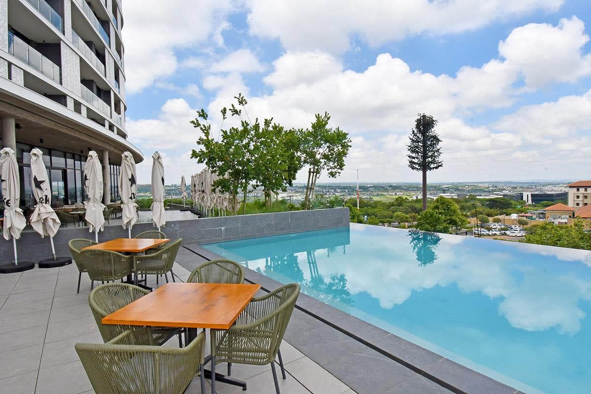 Luxurious fully furnished one bedroom apartment for sale at Ellipse - Image 2