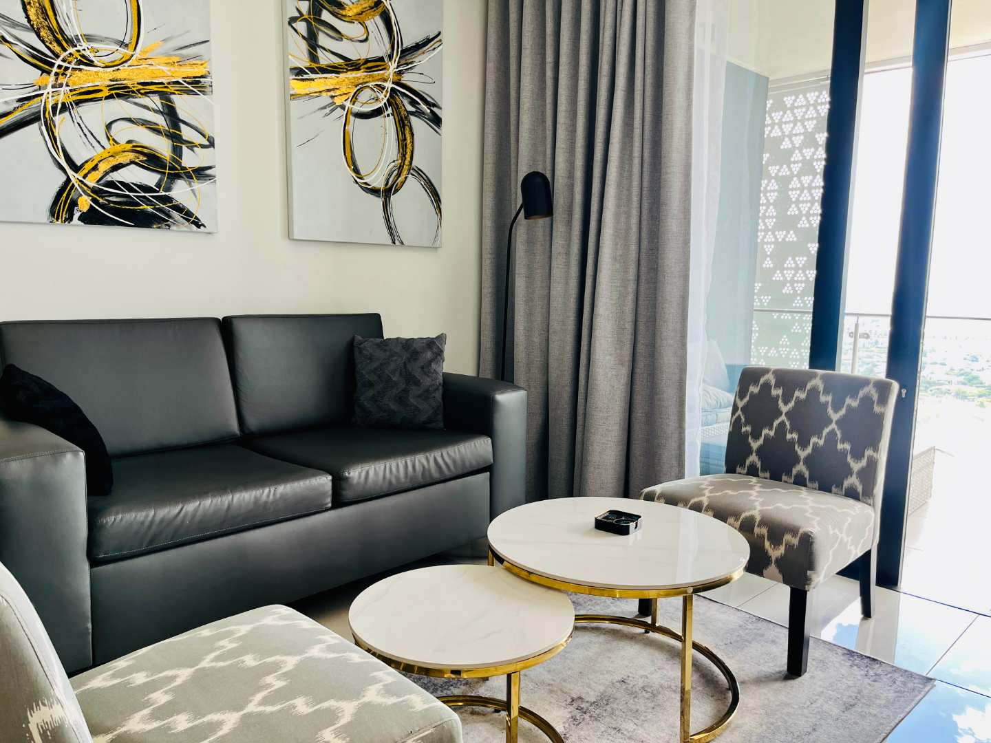 Luxurious fully furnished one bedroom apartment for sale at Ellipse - Image 6